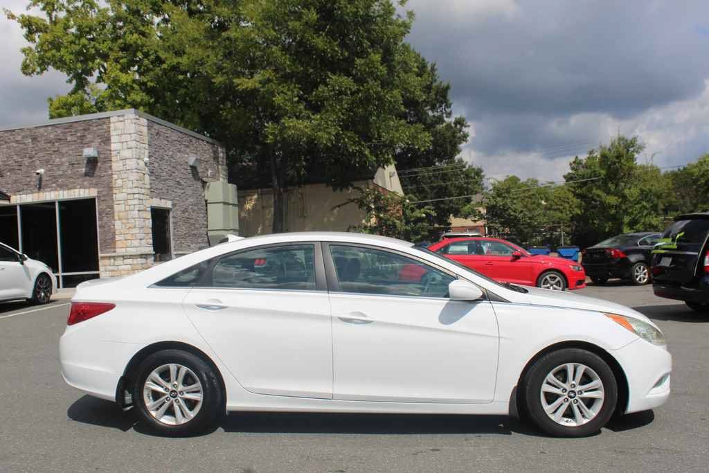Used 2013 Hyundai Sonata GLS w/ Popular Equipment Pkg FWD image 4