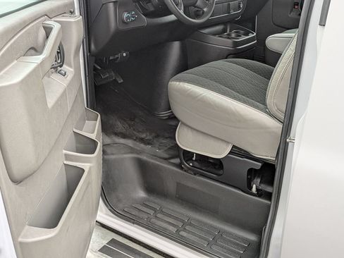 Used 2025 GMC Savana 2500 w/ Driver Convenience Package RWD image 15