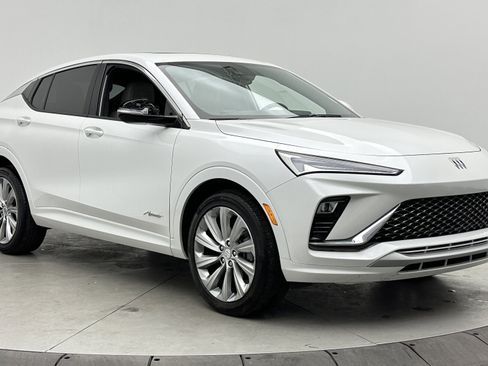 Used 2024 Buick Envista Avenir FWD image 3
