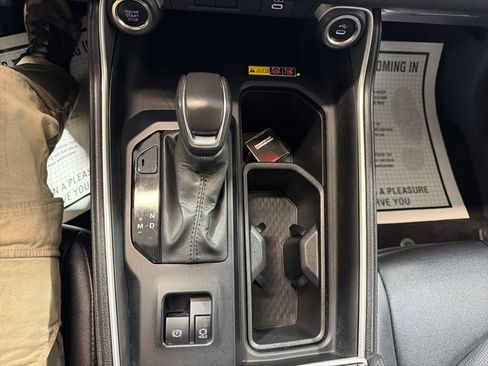 Used 2025 Toyota Grand Highlander AWD image 31
