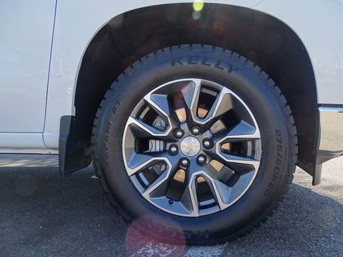 Certified 2024 Chevrolet Silverado 1500 LT w/ Z71 Off-Road Package image 7