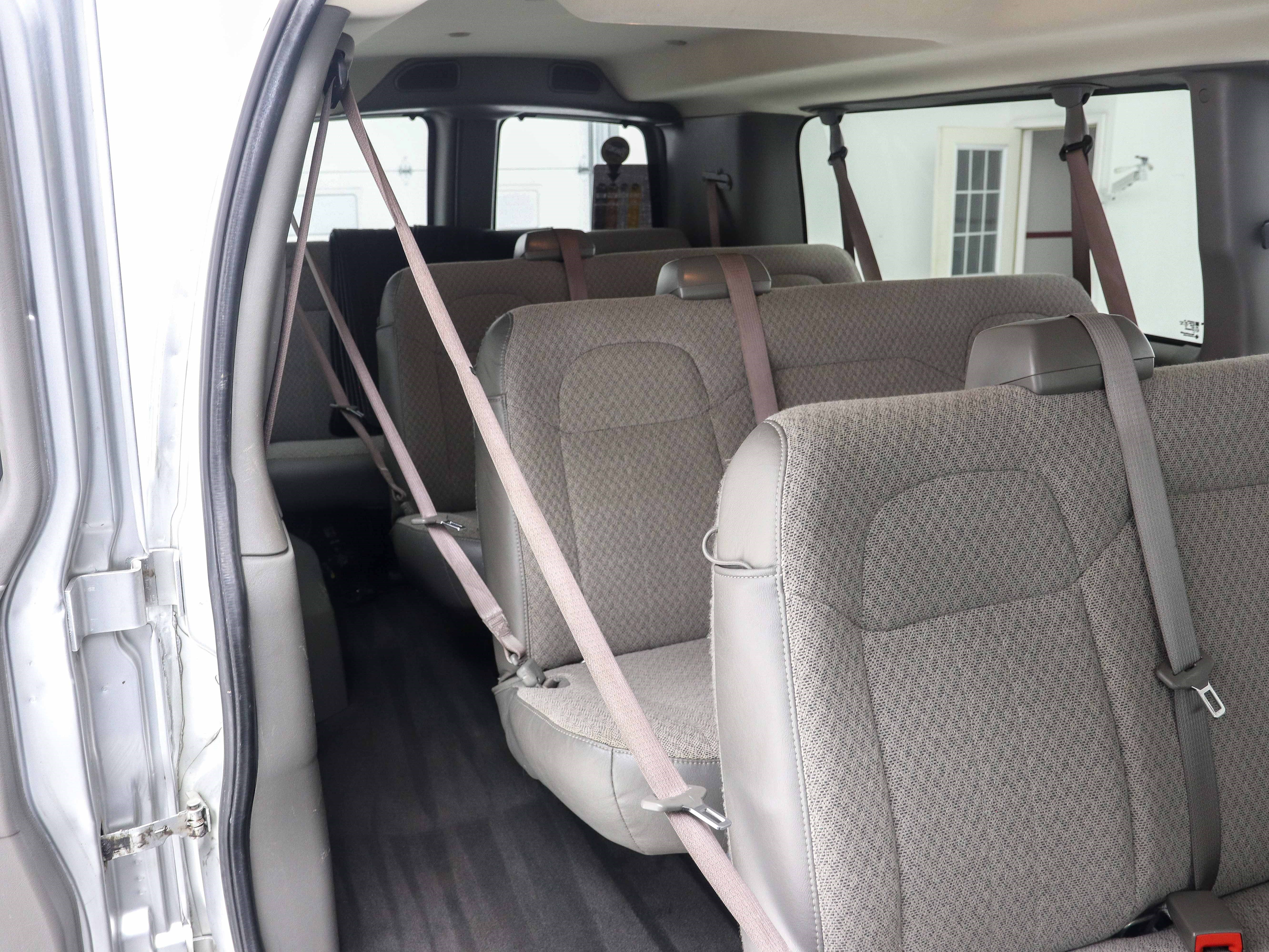 Used 2019 Chevrolet Express 3500 LT w/ LT Preferred Equipment Group RWD image 14