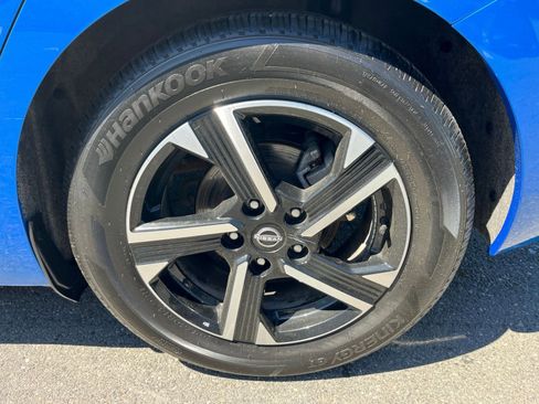 Used 2025 Nissan Sentra SV image 29