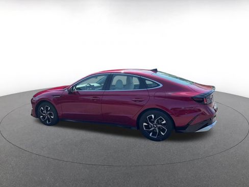 Used 2025 Hyundai Sonata SEL FWD image 9