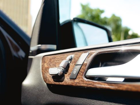 Used 2016 Mercedes-Benz GLE 350 GLE 350 SUV w/ Premium Package image 32