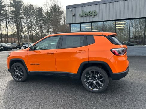 New 2026 Jeep Compass Latitude image 10