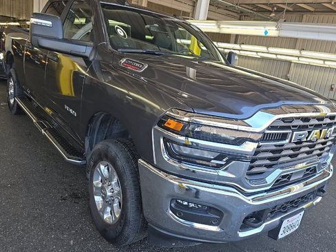 Used 2025 RAM 2500 Big Horn AWD/4WD image 2