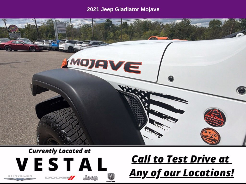Used 2021 Jeep Gladiator Mojave w/ Dual Top Group AWD/4WD image 10