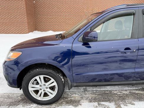 Used 2010 Hyundai Santa Fe SE image 4