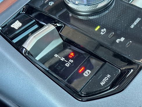 Used 2025 BMW X3 xDrive30i w/ Premium Package image 18