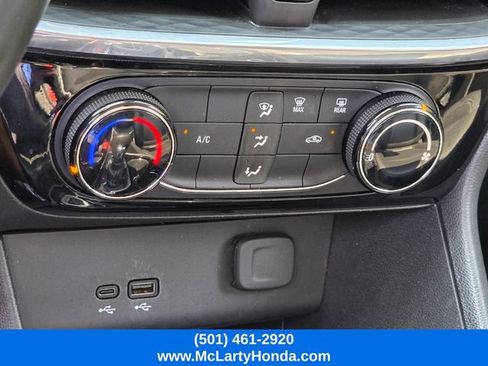 Used 2024 Buick Encore GX Sport Touring FWD image 22