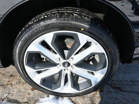 Used 2020 Audi Q3 2.0T Prestige image 13