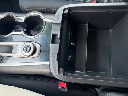 Used 2018 Nissan Pathfinder 4WD image 19