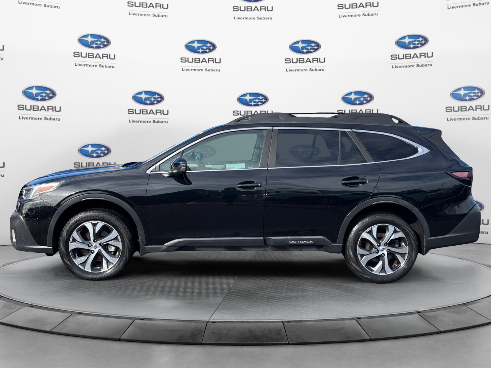 Used 2022 Subaru Outback Limited XT w/ Popular Package #2 AWD/4WD image 4