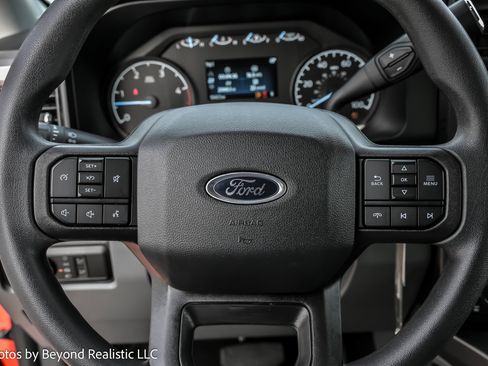Used 2024 Ford F250 XLT image 29