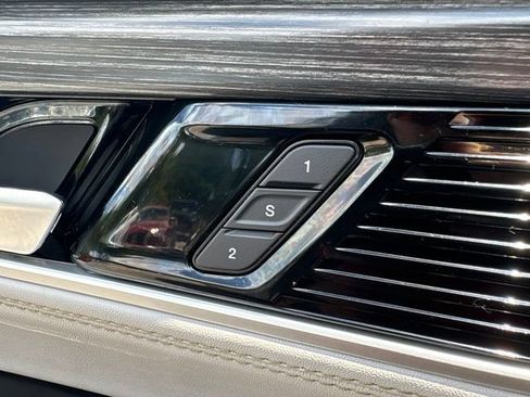 Used 2023 Jeep Wagoneer Series III w/ Convenience Group I AWD/4WD image 26