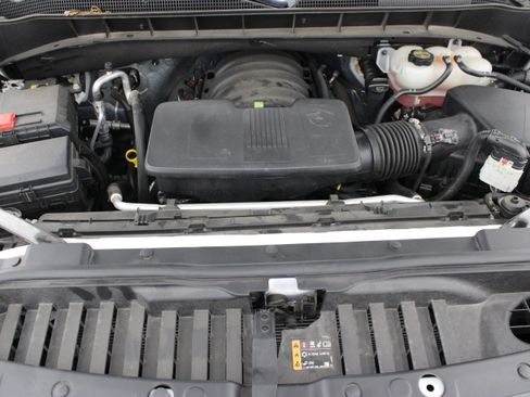 Used 2025 Chevrolet Silverado 1500 RST AWD/4WD image 40