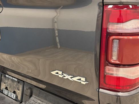Used 2021 RAM 1500 Laramie AWD/4WD image 39