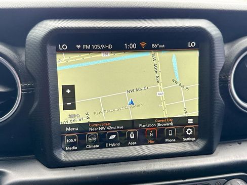Used 2023 Jeep Wrangler Unlimited Sahara w/ Cold Weather Group AWD/4WD image 14
