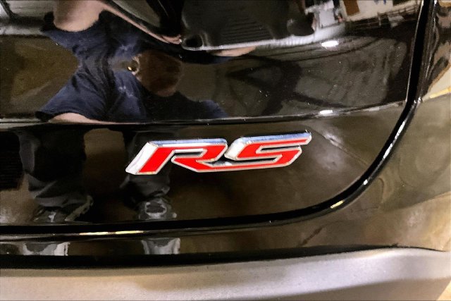 Used 2025 Chevrolet Trax RS FWD image 27