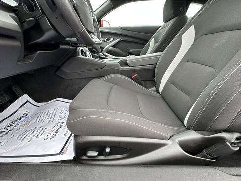 Used 2021 Chevrolet Camaro SS image 12