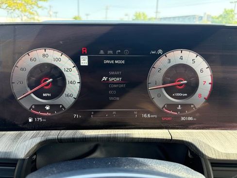 Used 2023 Kia Telluride SX AWD/4WD image 30