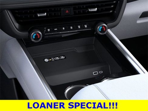 New 2025 Chevrolet Suburban Premier image 23