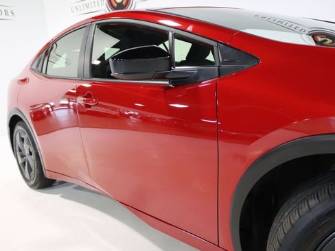 Used 2026 Toyota Prius LE FWD image 66