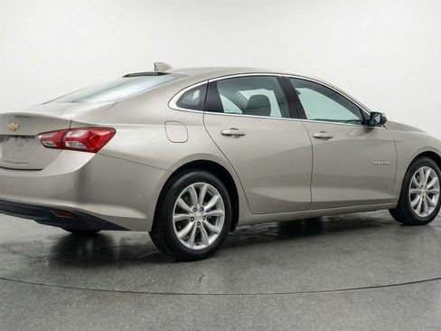 Used 2024 Chevrolet Malibu LT image 9