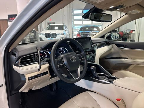 Used 2024 Toyota Camry XLE image 15