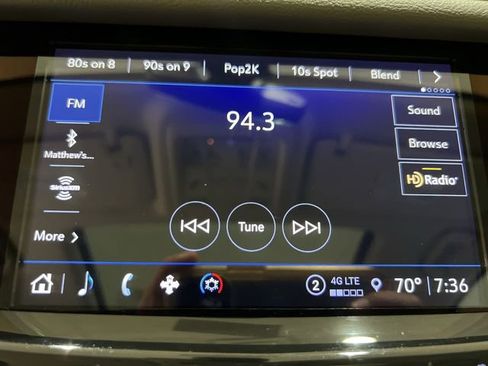 Used 2022 Cadillac XT6 Premium Luxury w/ Technology Package FWD image 12