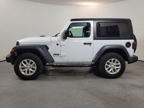 Used 2023 Jeep Wrangler Sport AWD/4WD image 5