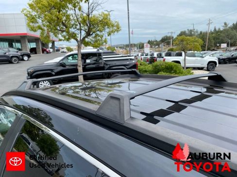 Certified 2023 Toyota Corolla Cross AWD Hybrid w/ Convenience Package image 10