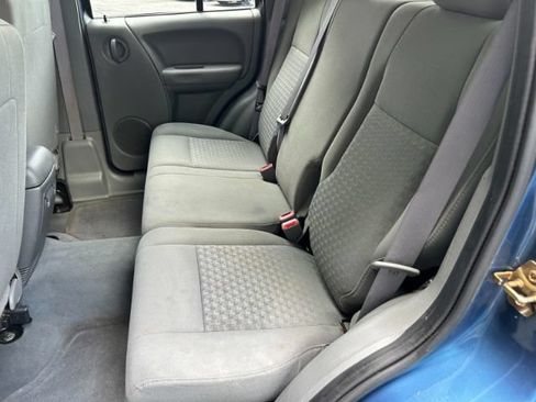 Used 2006 Jeep Liberty Sport AWD/4WD image 22