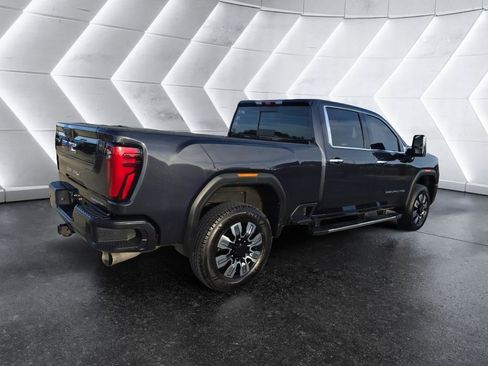 Used 2024 GMC Sierra 2500 Denali w/ Denali Reserve Package image 5