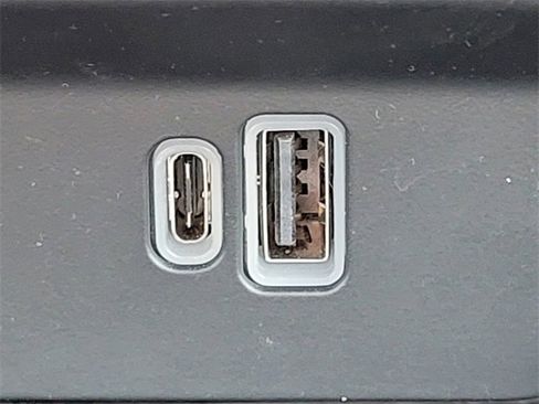 Used 2023 Dodge Hornet GT w/ GT Blacktop Package image 7