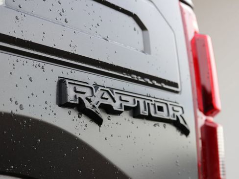 Used 2018 Ford F150 Raptor w/ Equipment Group 802A Luxury image 15