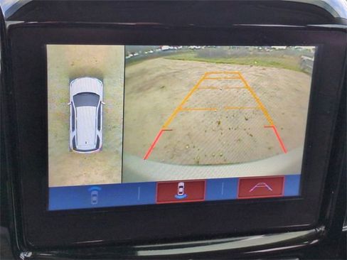 Used 2018 Chevrolet Traverse LT image 20