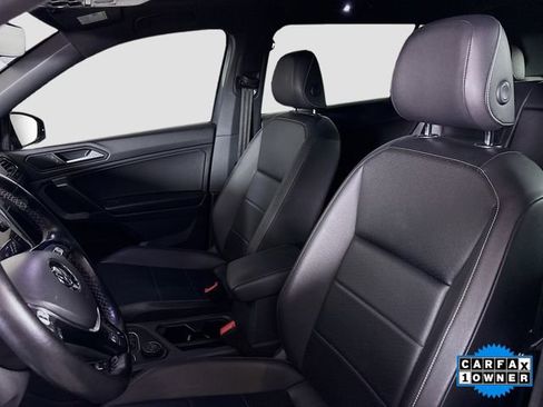 Used 2021 Volkswagen Tiguan SE R-Line image 20