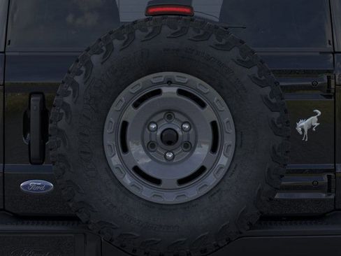 New 2025 Ford Bronco Badlands image 24