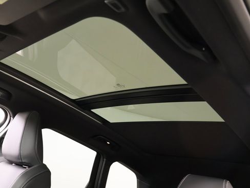 New 2026 BMW X1 xDrive28i w/ Technology Package image 16