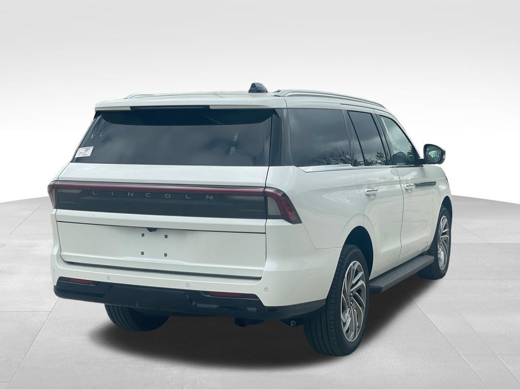 New 2026 Lincoln Navigator Premiere AWD/4WD image 5