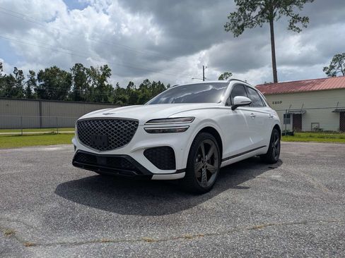 Used 2025 Genesis GV70 2.5T w/ Sport Prestige Package AWD/4WD image 9