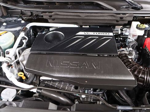Used 2022 Nissan Rogue SV FWD image 29