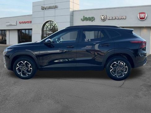 Used 2024 Chevrolet Trax LT FWD image 4