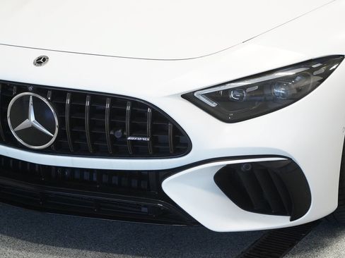 Certified 2022 Mercedes-Benz SL 63 AMG 4MATIC image 9