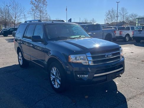 Used 2016 Ford Expedition Limited image 3