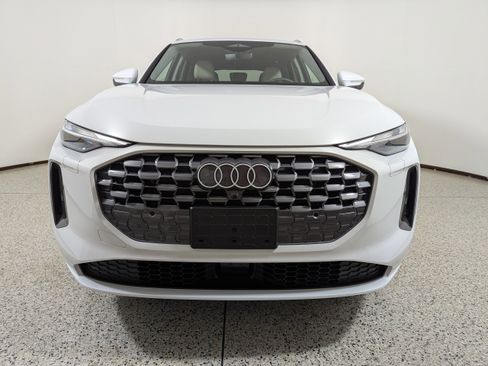 New 2025 Audi Q5 Premium image 2