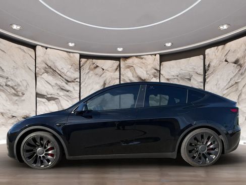 Used 2022 Tesla Model Y Performance AWD/4WD image 5
