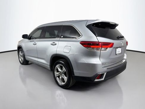 Used 2018 Toyota Highlander Limited FWD image 8
